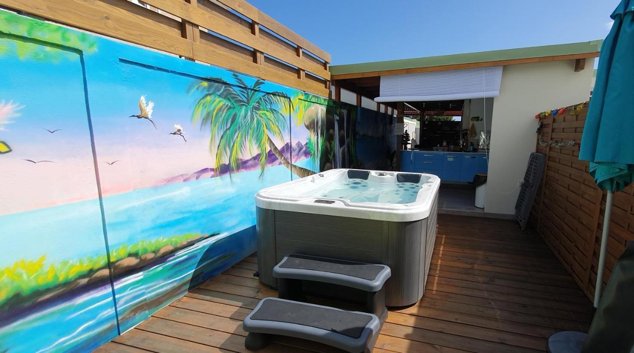 "Chez Claudia "Charmant Logement Avec Jacuzzi Privatif En Toute Intimite Sur Belle Terrasse Exterieure En Bois Et Piscine Courcelles Bagian luar foto