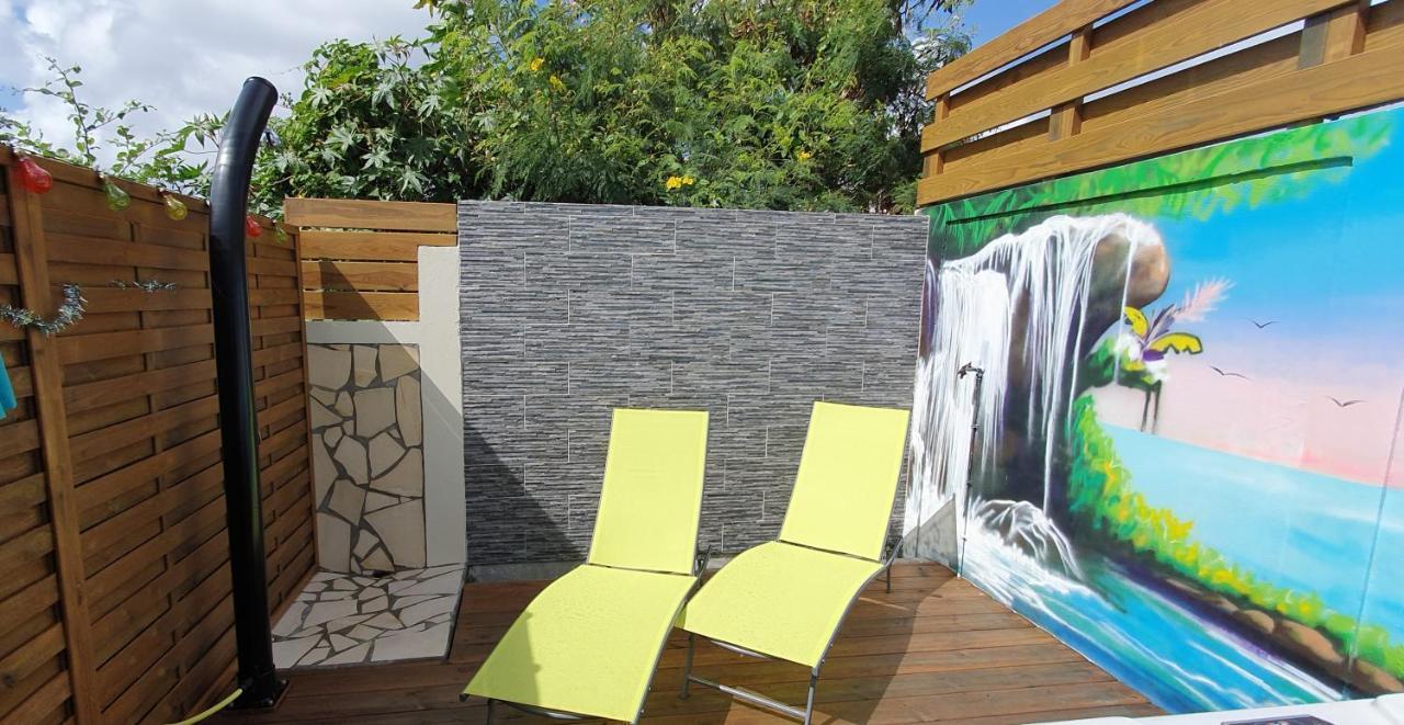 "Chez Claudia "Charmant Logement Avec Jacuzzi Privatif En Toute Intimite Sur Belle Terrasse Exterieure En Bois Et Piscine Courcelles Bagian luar foto