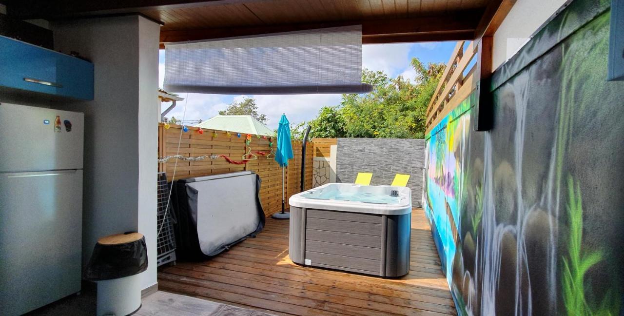 "Chez Claudia "Charmant Logement Avec Jacuzzi Privatif En Toute Intimite Sur Belle Terrasse Exterieure En Bois Et Piscine Courcelles Bagian luar foto