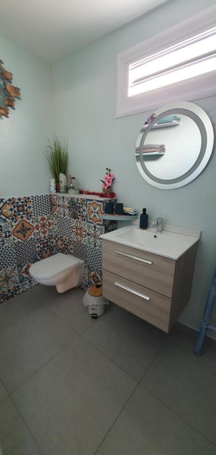 "Chez Claudia "Charmant Logement Avec Jacuzzi Privatif En Toute Intimite Sur Belle Terrasse Exterieure En Bois Et Piscine Courcelles Bagian luar foto
