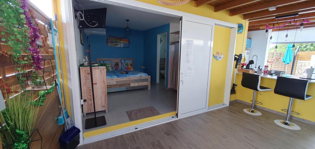 "Chez Claudia "Charmant Logement Avec Jacuzzi Privatif En Toute Intimite Sur Belle Terrasse Exterieure En Bois Et Piscine Courcelles Bagian luar foto