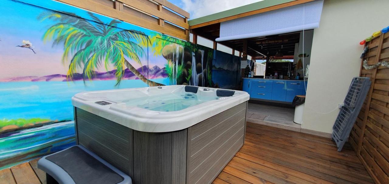 "Chez Claudia "Charmant Logement Avec Jacuzzi Privatif En Toute Intimite Sur Belle Terrasse Exterieure En Bois Et Piscine Courcelles Bagian luar foto